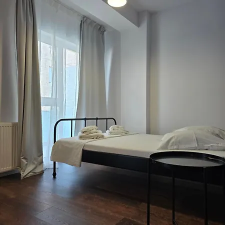 Anabella-endless Summer Mamaia Nord